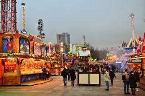 800px-Hyde_Park_Winter_Wonderland_2011_-_09